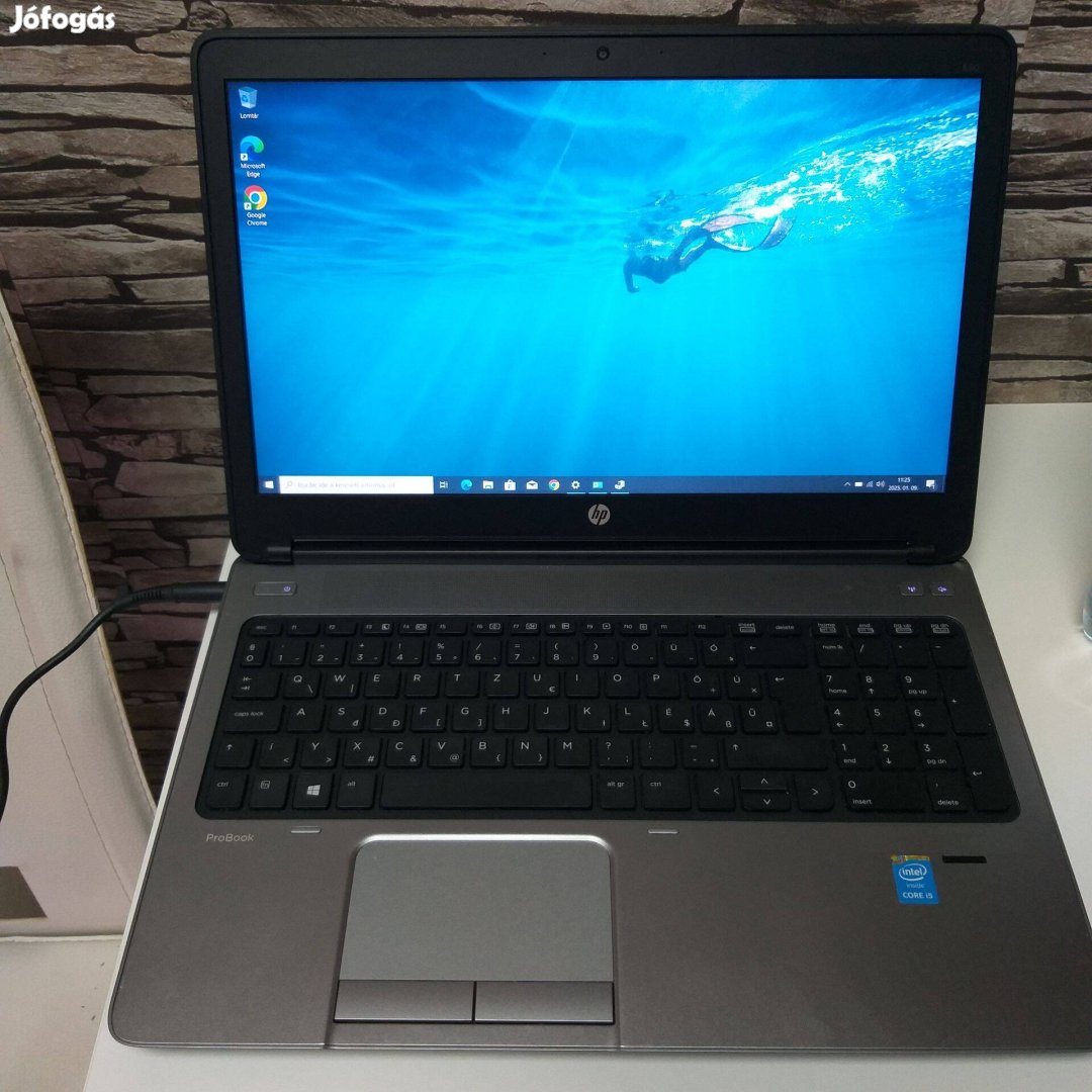 Függőben!Hp 15.6-os full hd kijelző új 8gb memória 256 gb ssd gyári