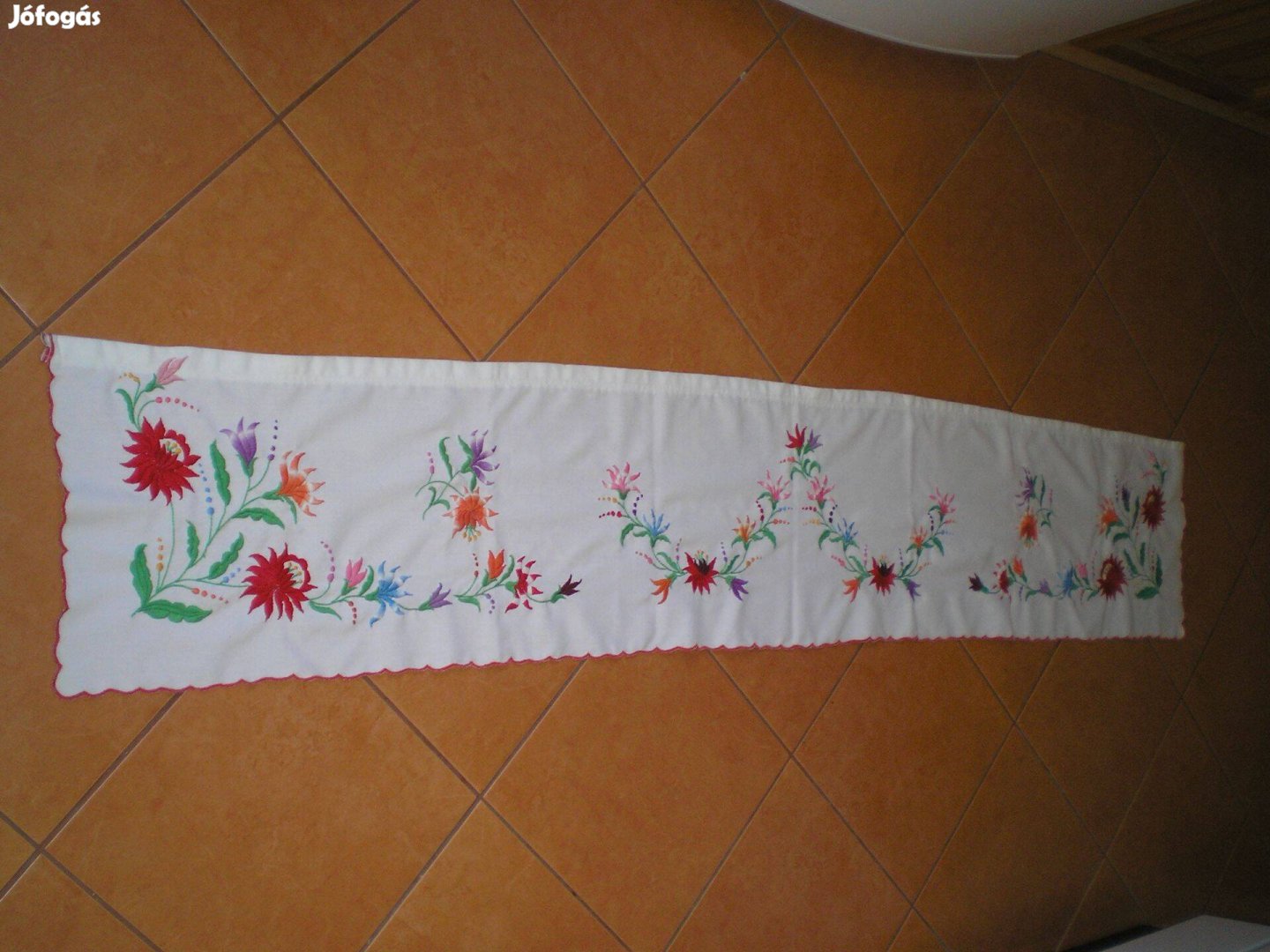 Függöny drapéria kézzel hímzett szép virágos mintákkal 173 cm
