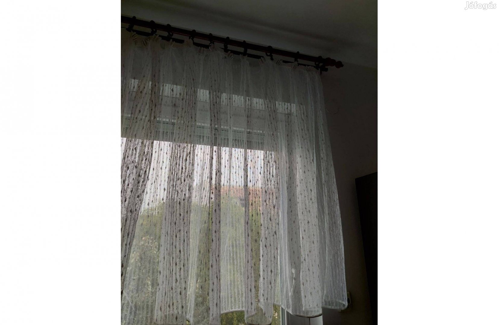 Függöny fehér készre varrt 115 cm hosszú, hagyományos, szép Budapesten