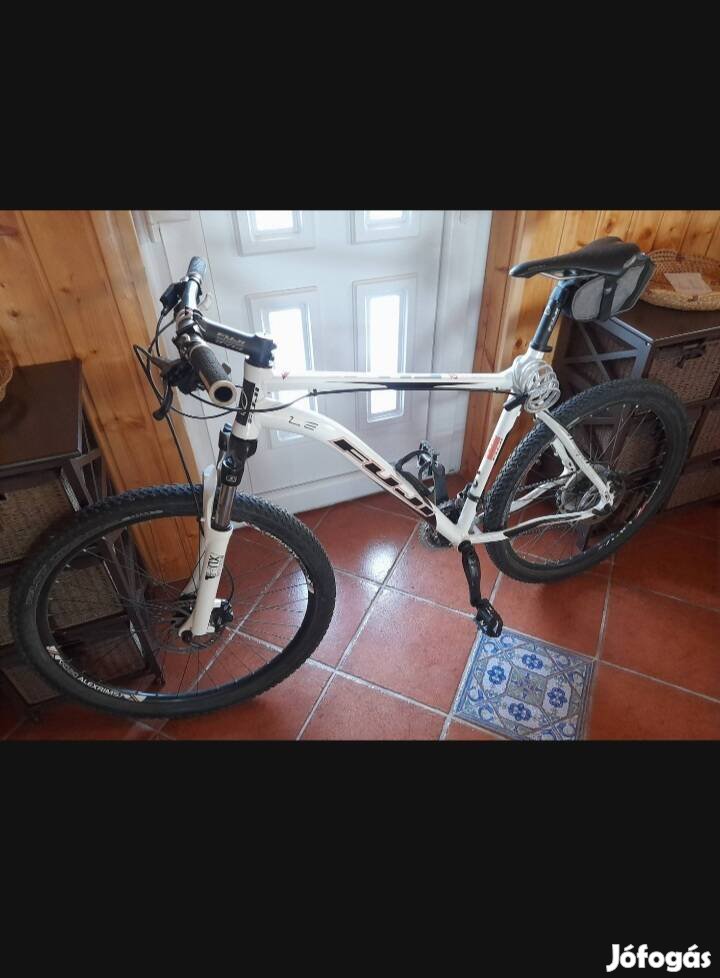 Fuji 21"ffi (L) mtb kerékpár 26 os kerekekkel 
