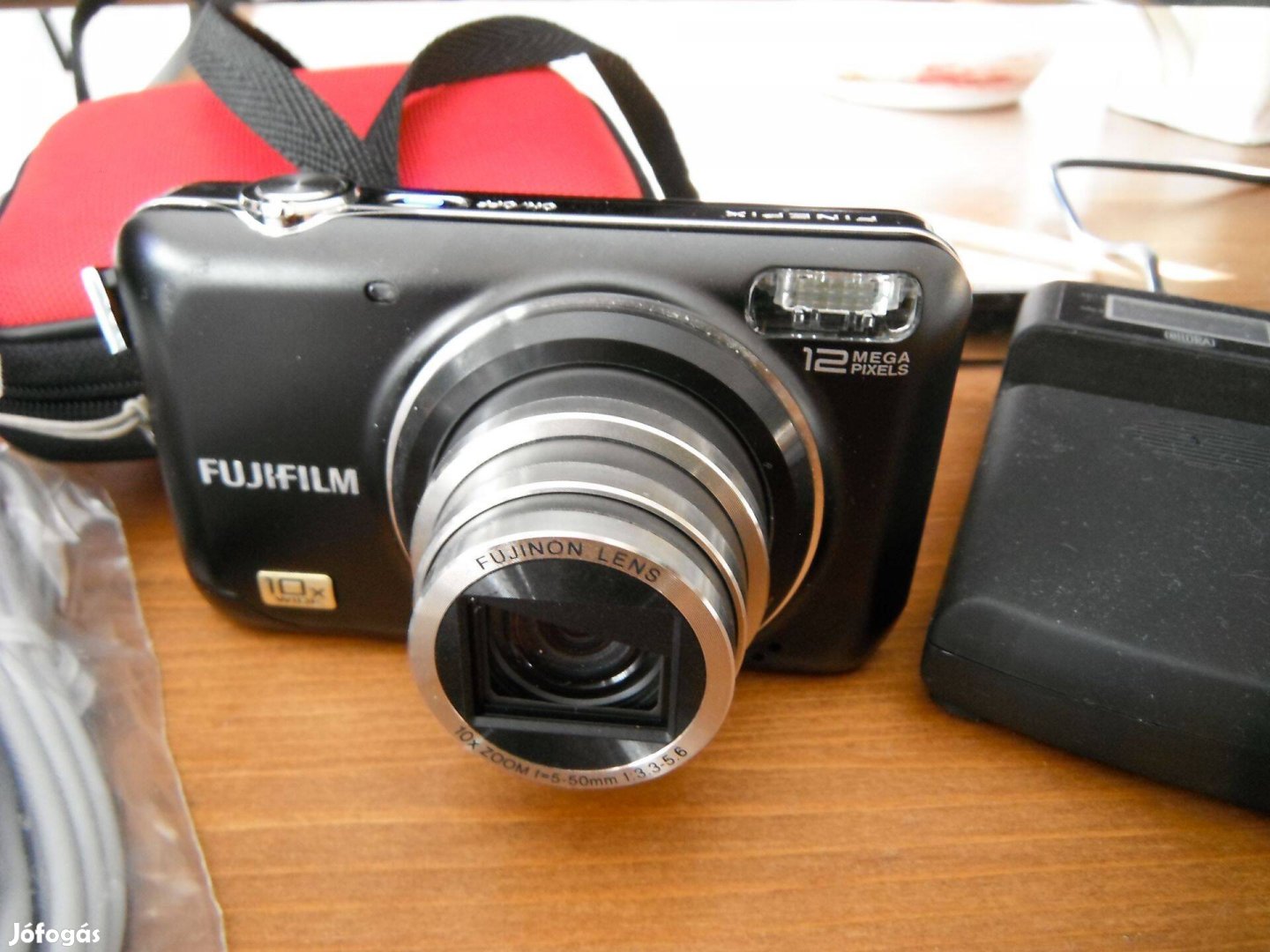 Fuji Finepix JZ300 digitális fényképező kis hibával 12Mp 10x zoom