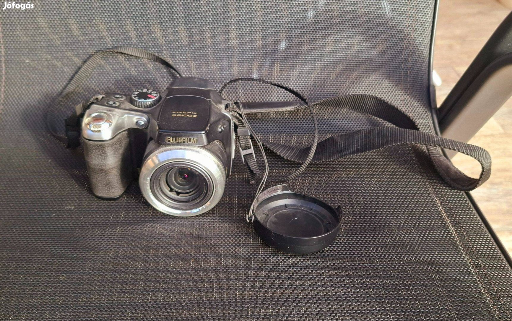 Fuji Finepix S8100 10 MP Fényképezőgép