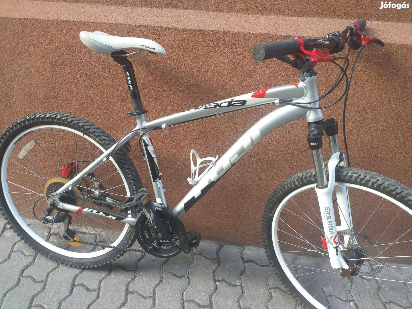 Fuji Nevada 3.0 hidraulikus tárcsafék alumínium kerékpár,bicikli B