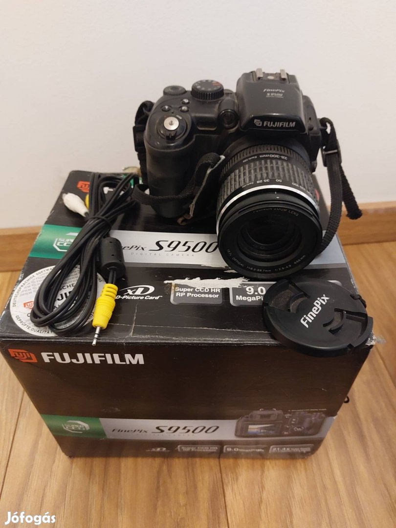Fuji S9500 fényképezőgép 