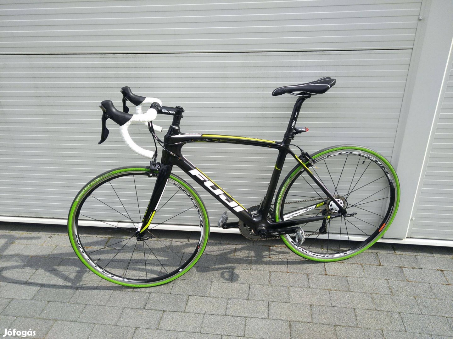 Fuji országúti full carbon kerékpár Shimano 105 Fulcrum Merida Giant