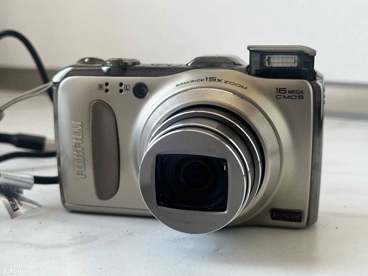 Fujifilm Finepix F550EXR digitális fényképezögép 16 megapixel kompakt