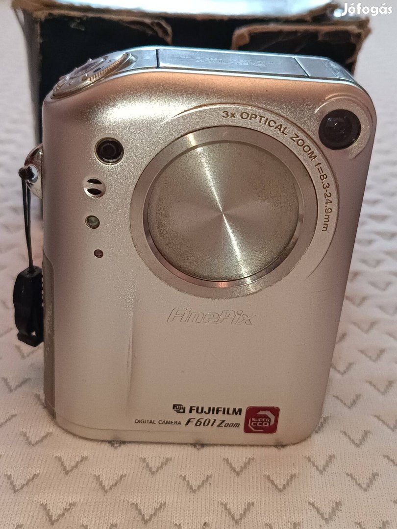Fujifilm Finepix F601 fotó digit kamera