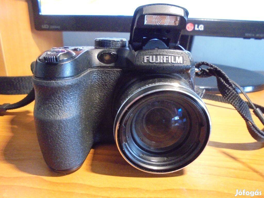 Fujifilm Finepix S1000fd Digitális fényképezőgép