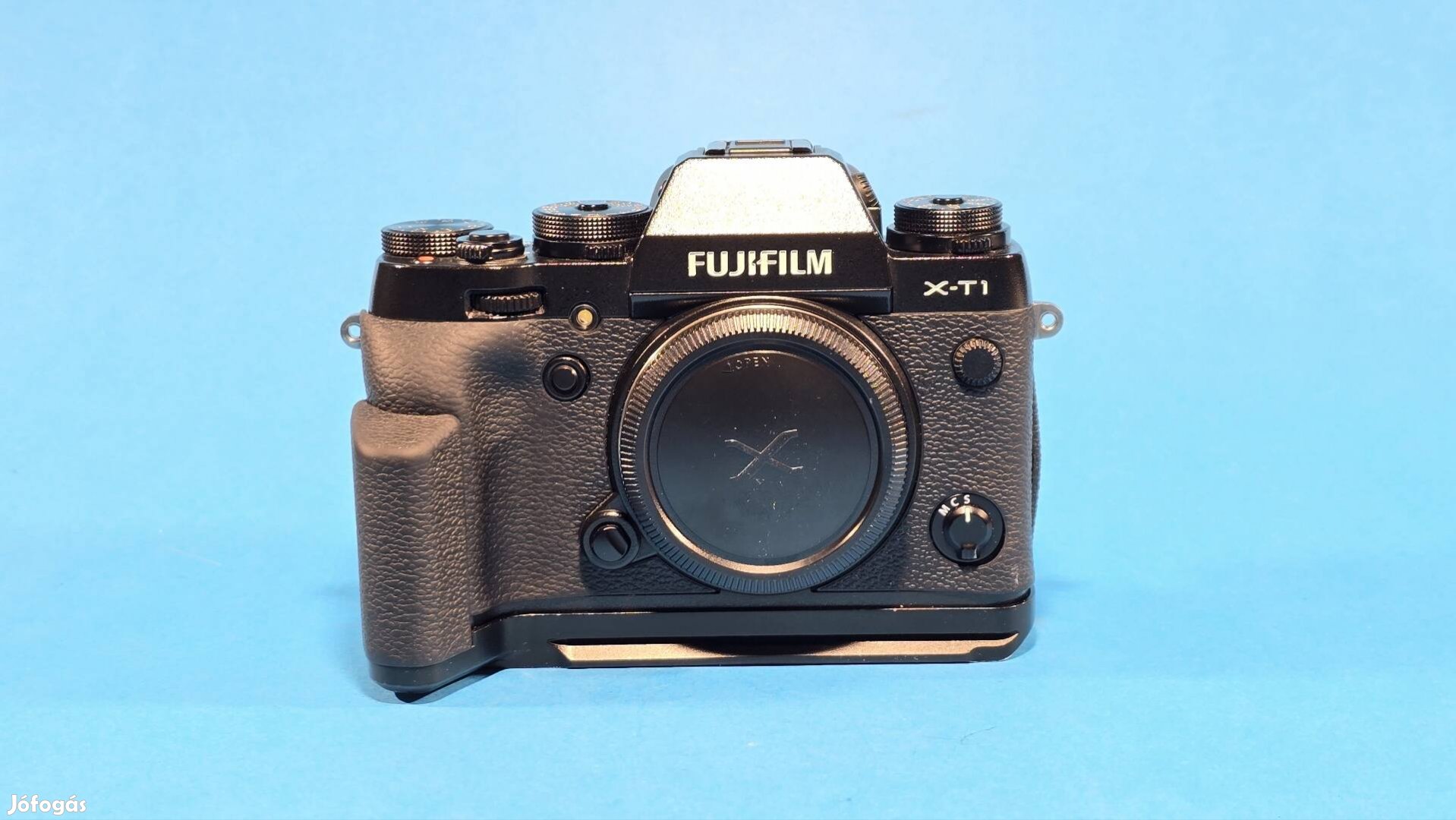 Fujifilm X-T1 fényképezőgép váz  2500 expó + markolat fuji