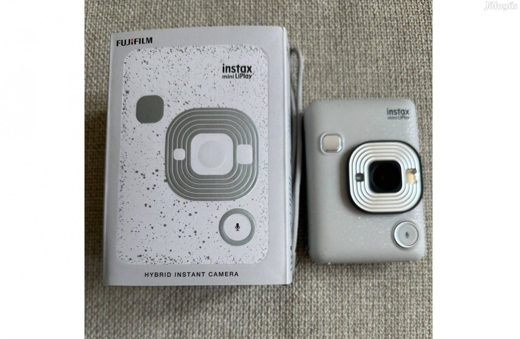 Fujifilm instax mini Liplay hybrid instant camera