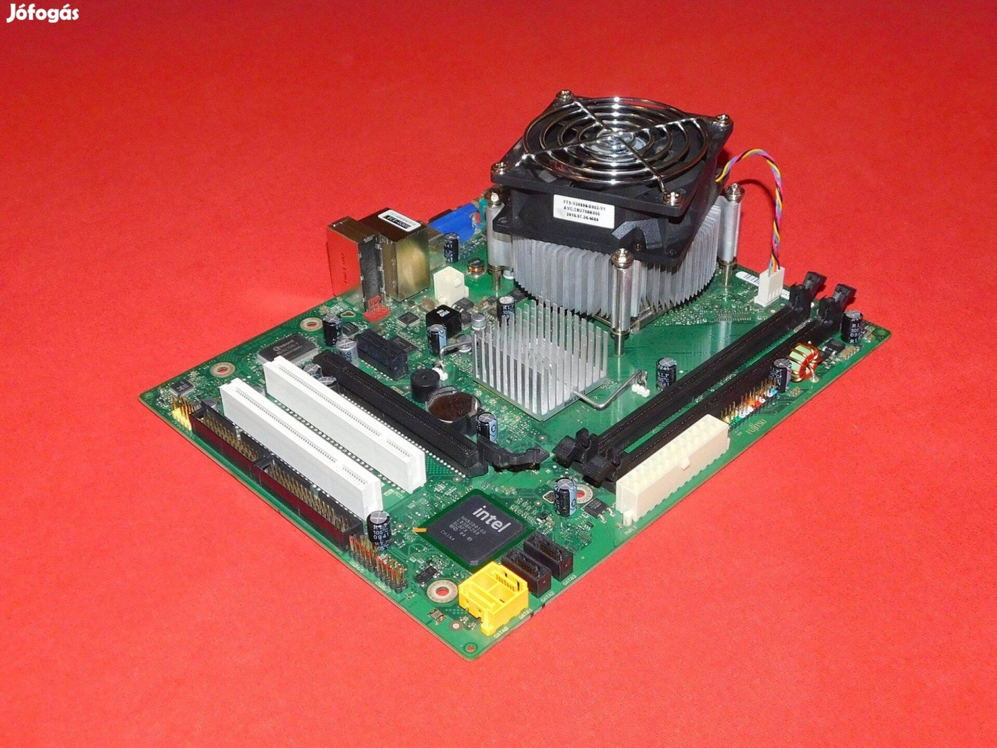 Fujitsu D30-41A Micro ATX alaplap (Intel G41, LGA775) CPU-val, hűtővel