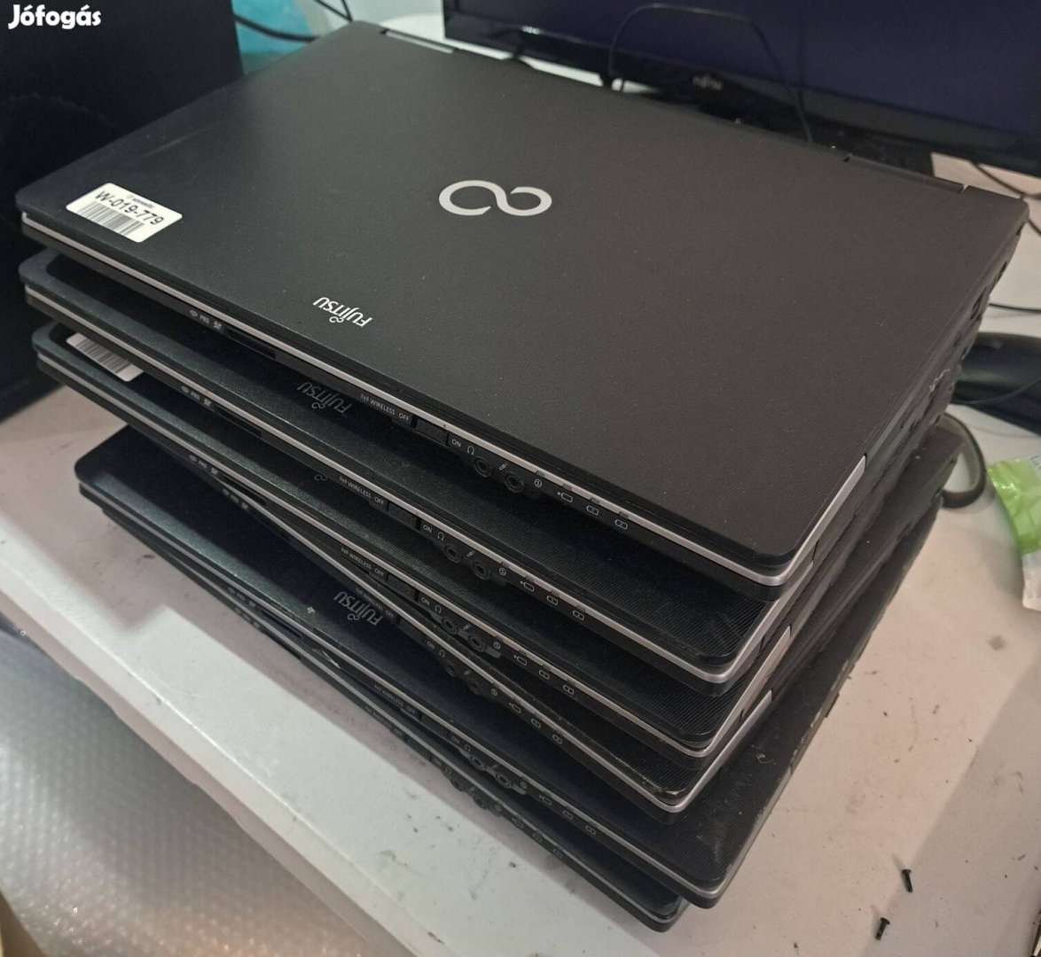 Fujitsu E752 laptop több db 7.990ftdb