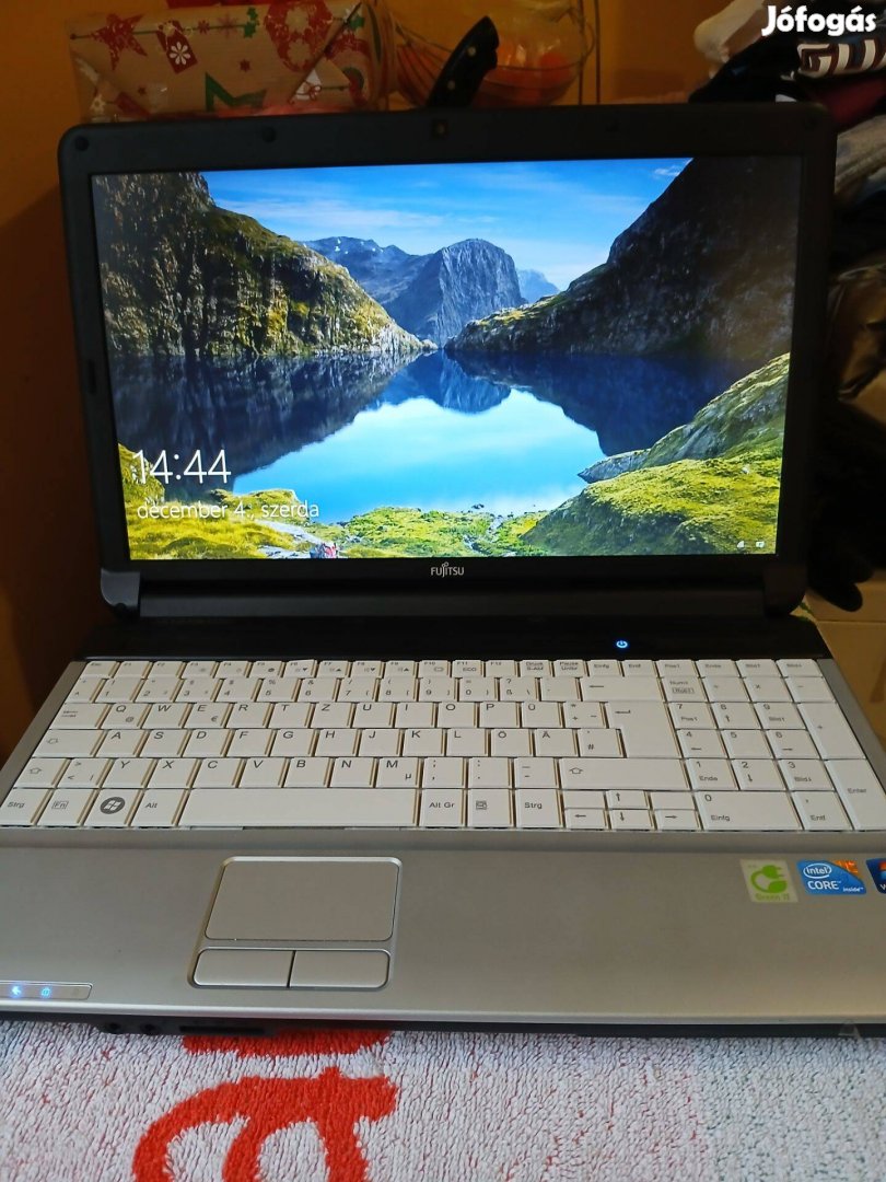 Fujitsu Lifebook A530 M380 Tipusu Laptop