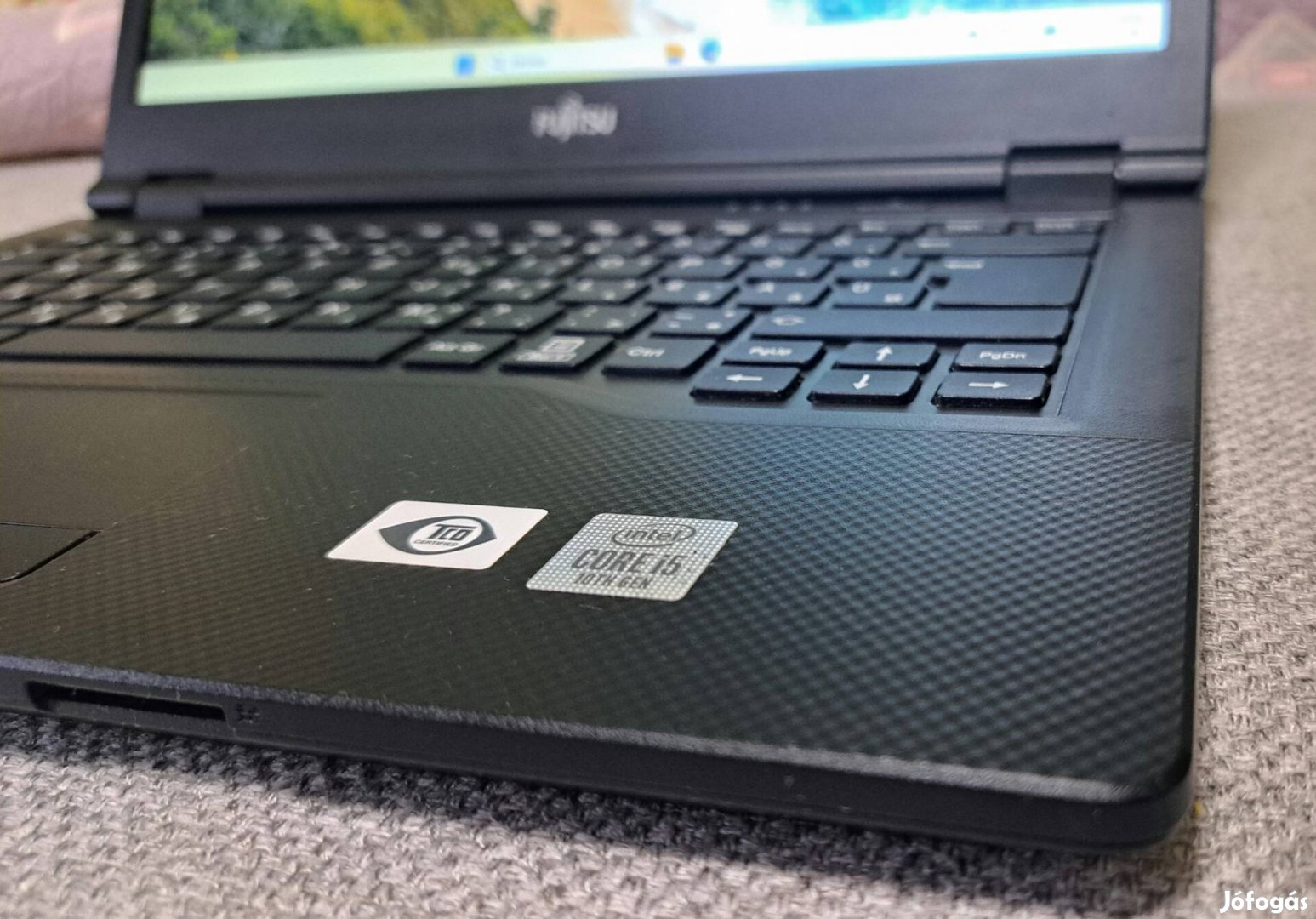 Fujitsu Lifebook E5410 notebook