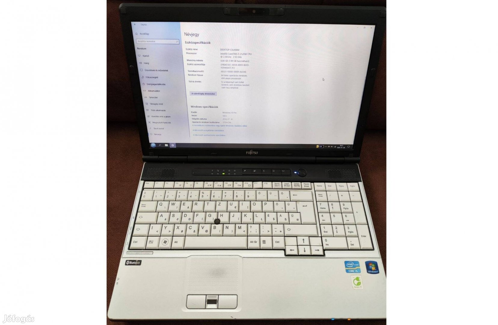 Fujitsu Lifebook E781 laptop