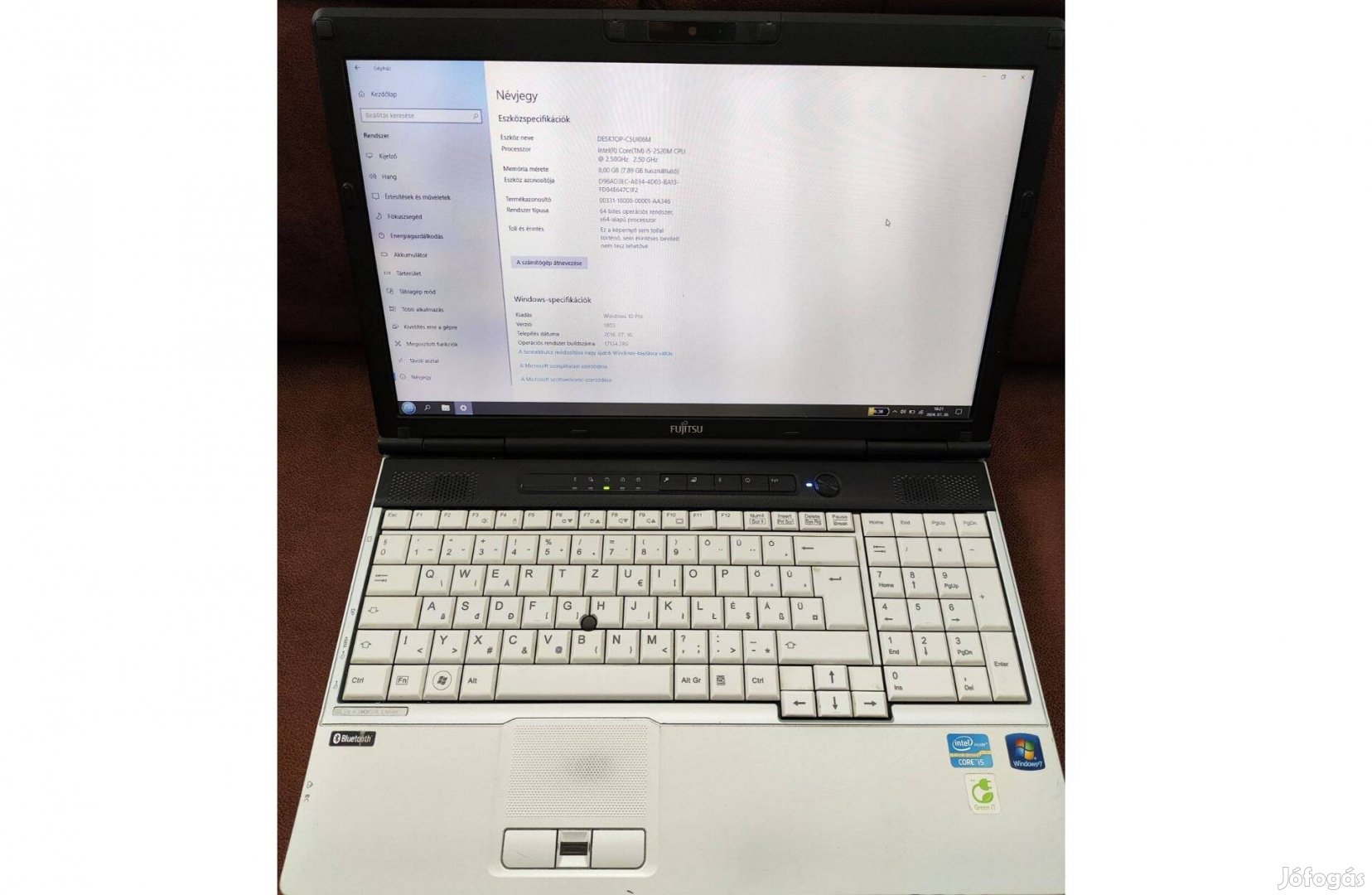 Fujitsu Lifebook E781 laptop