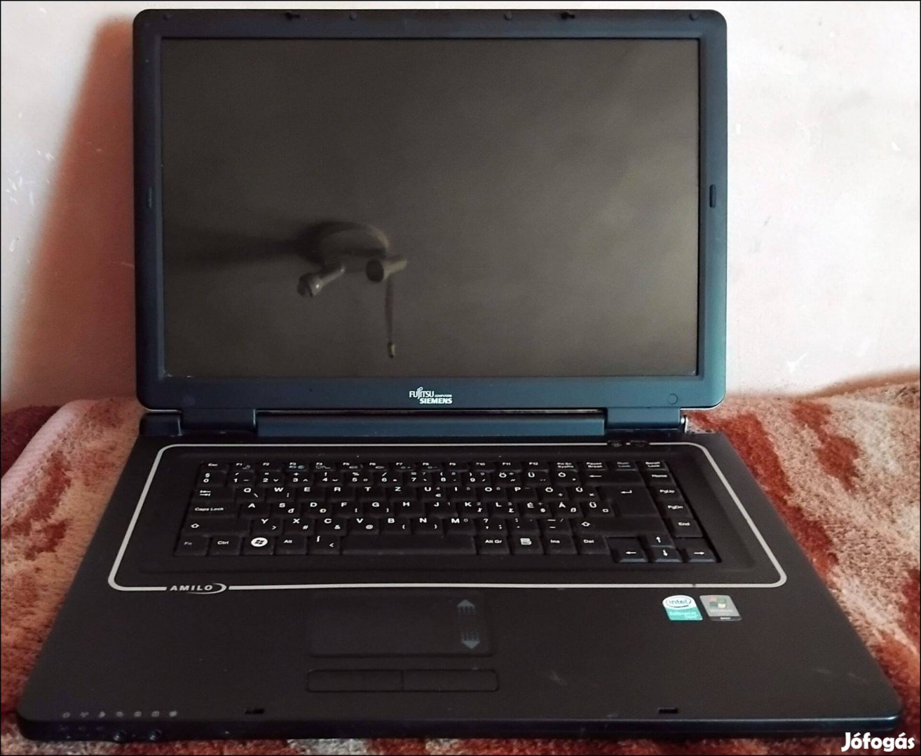 Fujitsu Siemens Amilo LI 1820 17 Laptop