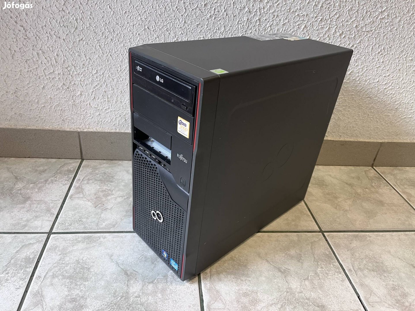 Fujitsu Számítógép - i5-25008GB120GB