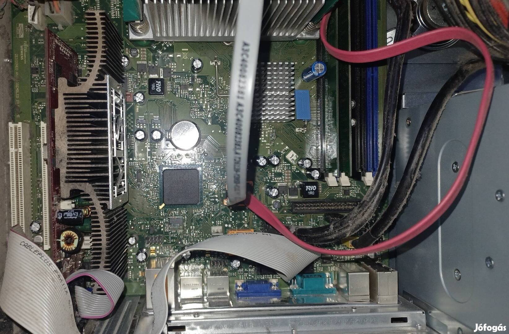 Fujitsu alaplap Processzorral 2x2.20GHZ memória DDR2 2x1GB