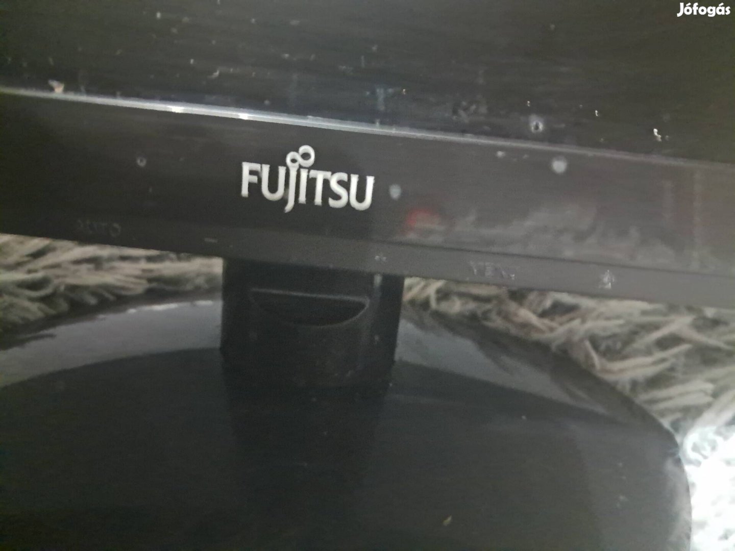 Fujitsu monitor