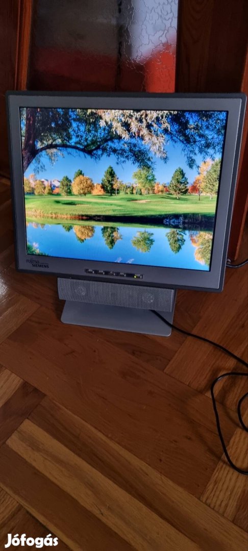 Fujitsu siemens 15" monitor beépített hangszóróval 