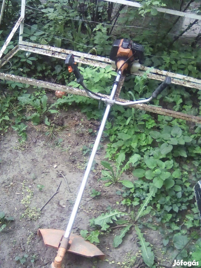 Fűkasza eladó alkatrésznek Kínai benzines,komplett.Kerti és barkácsgé
