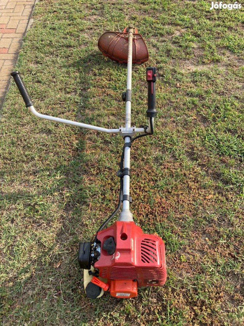 Fűkasza és bozótvágó