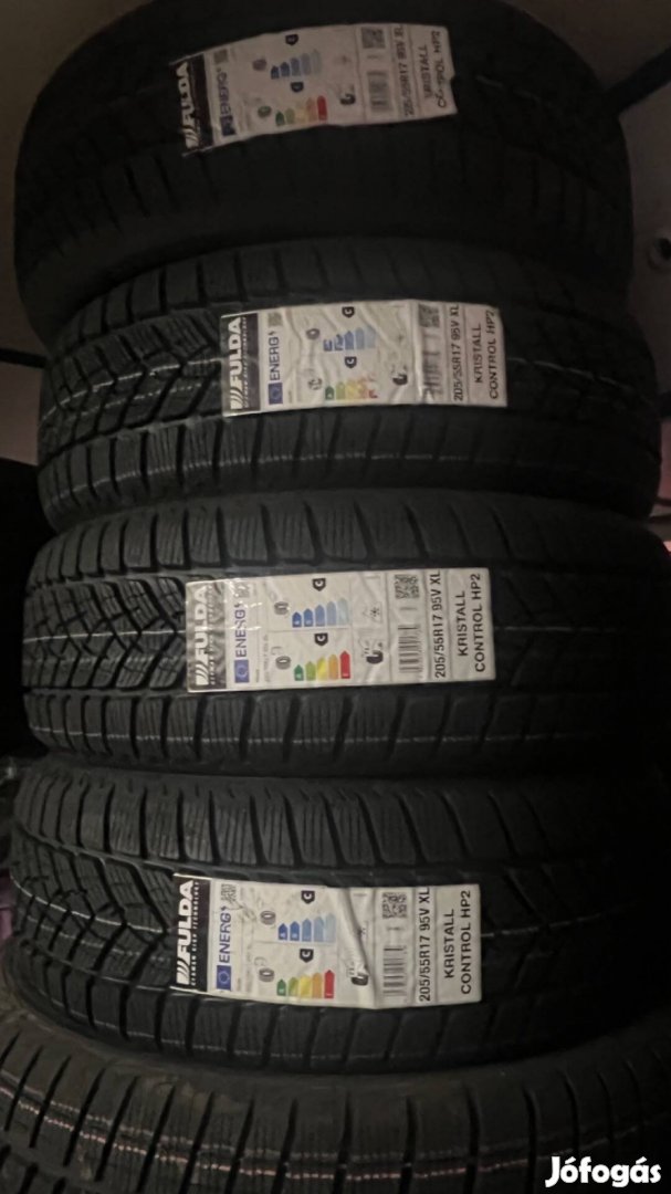 Fulda Kristall Control HP2 205/ 55 r17 95V XL téligumi garnitúra Új!