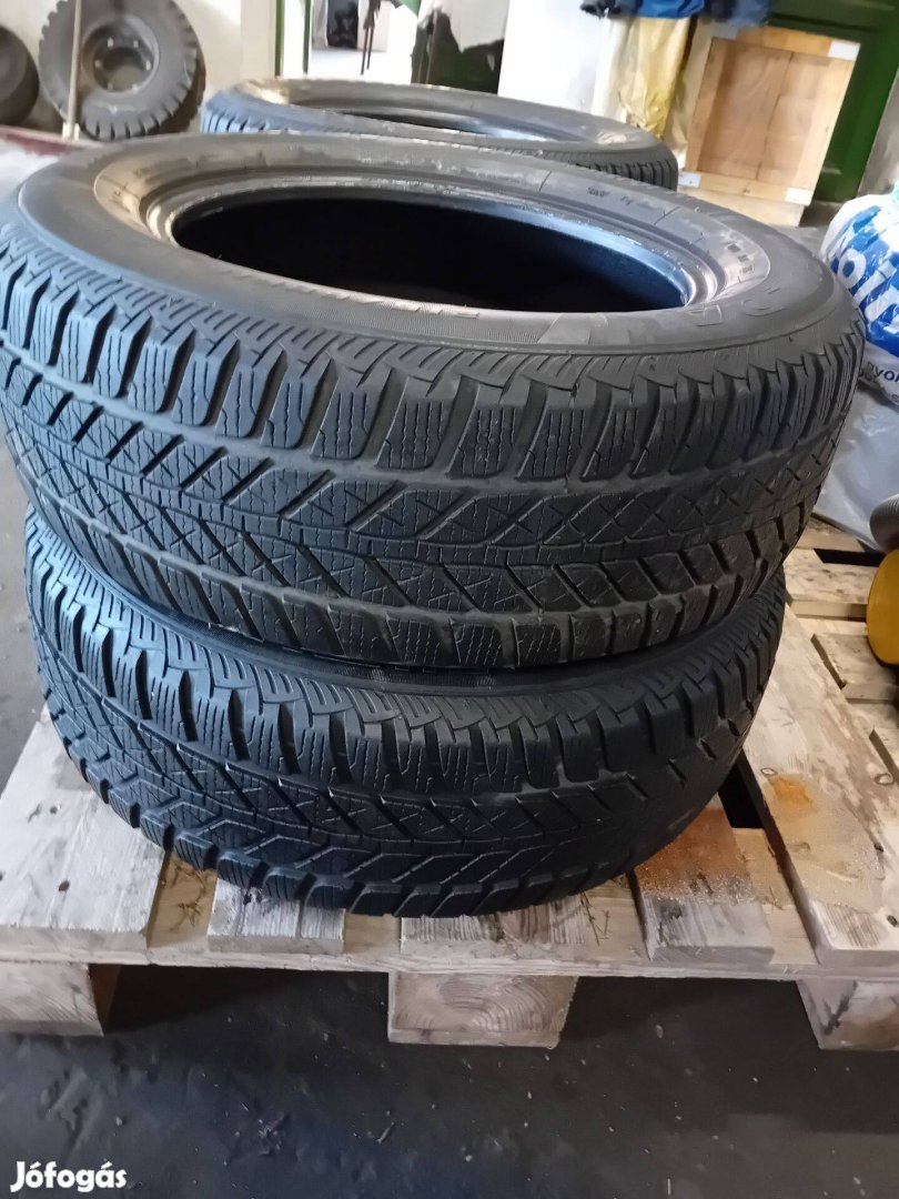 Fulda Kristall Control HP 215 /65 R16