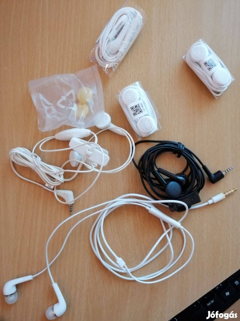 Fülhallgató (fekete, fehér, zöld) headset