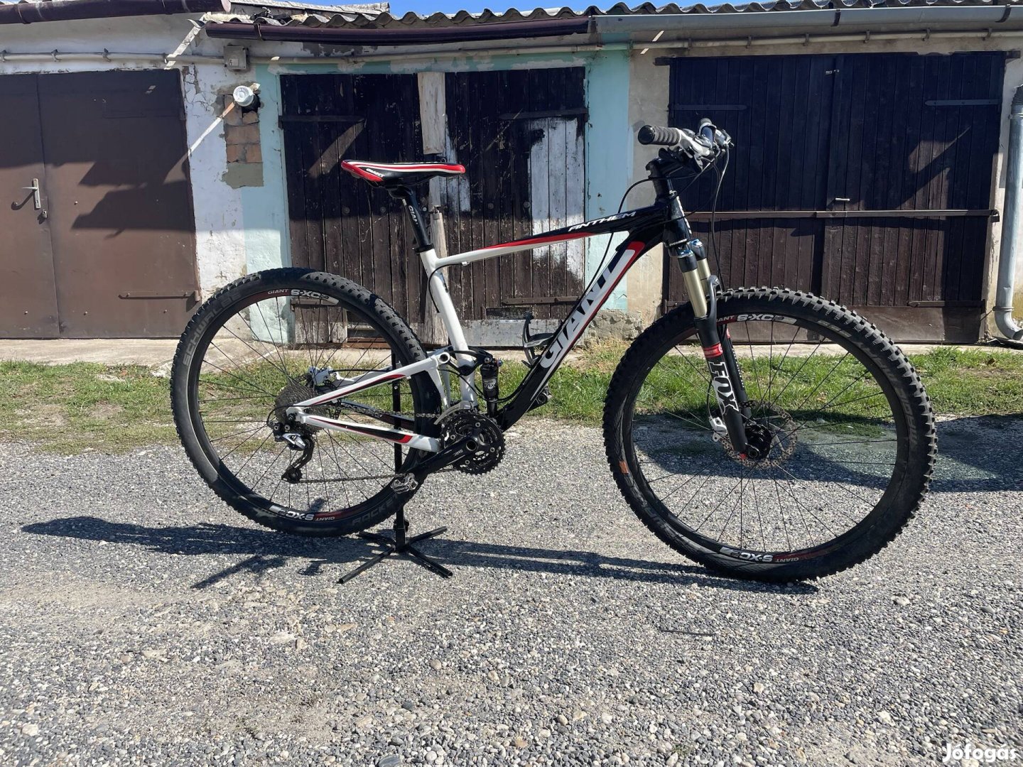 Fully mtb eladók