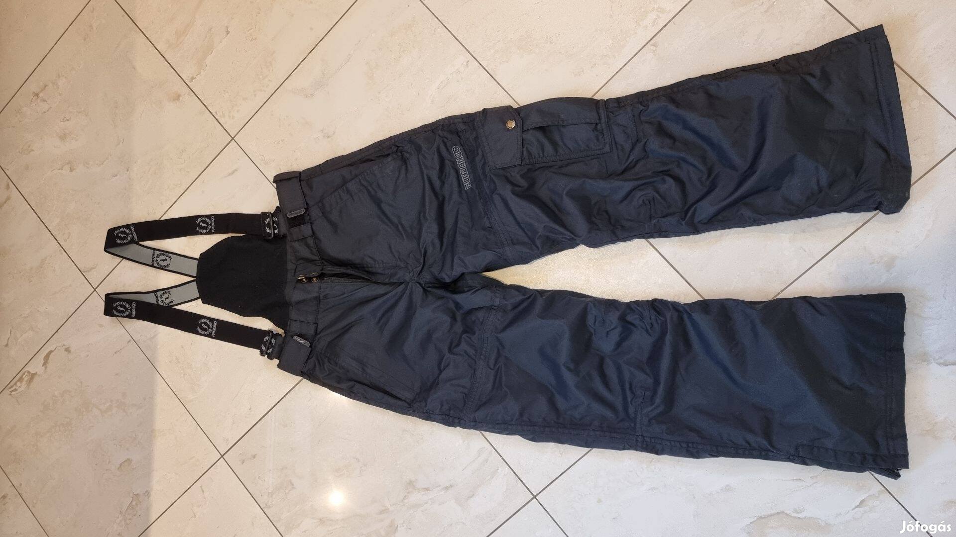 Fundango fekete színű ,újszerű állapotban lévő sínadrág