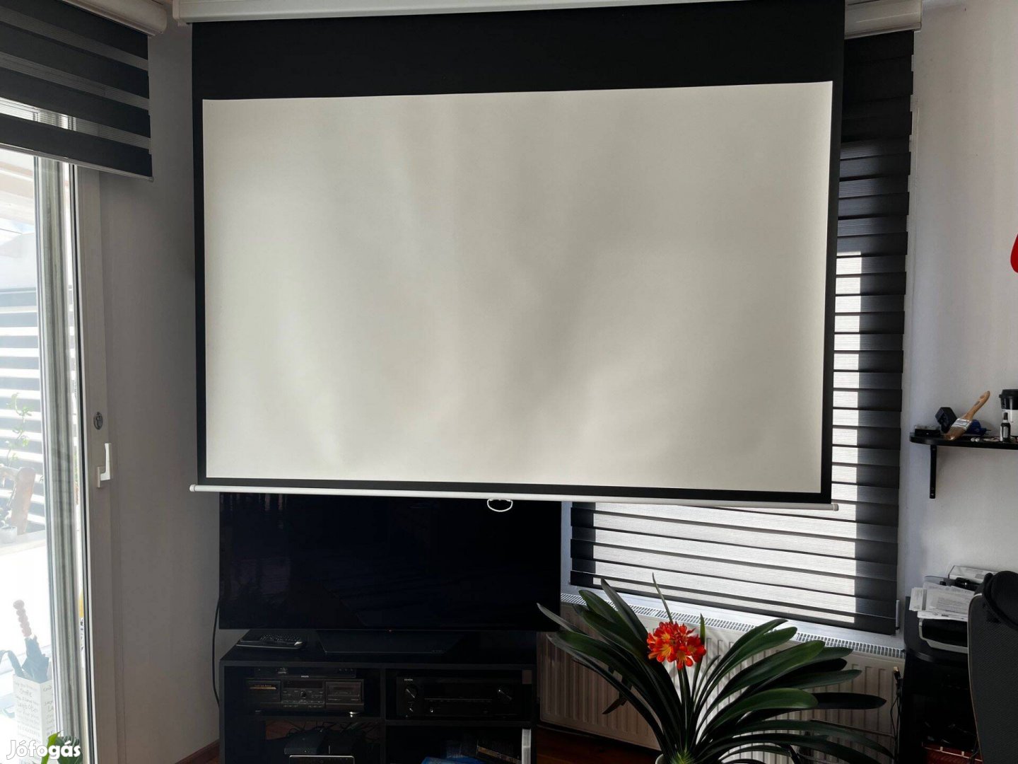 Funscreen vetítővászon