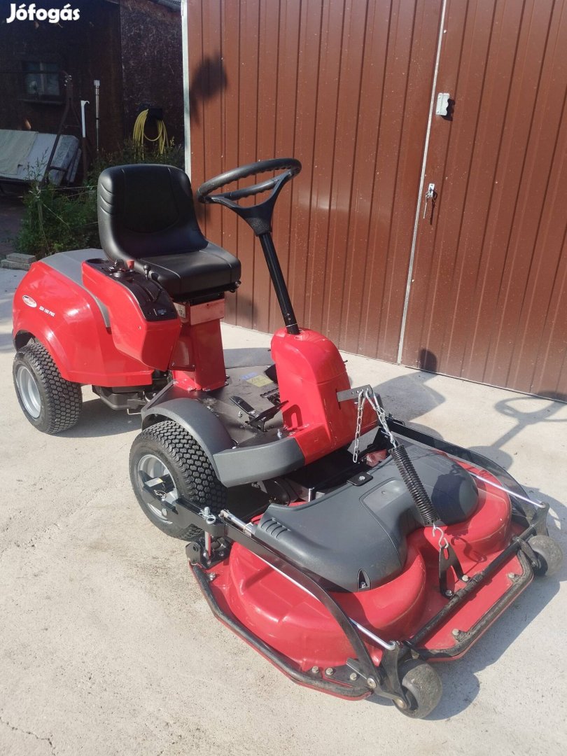 Fünyrtraktor fűnyíró traktor Stiga 4x4 újszerű