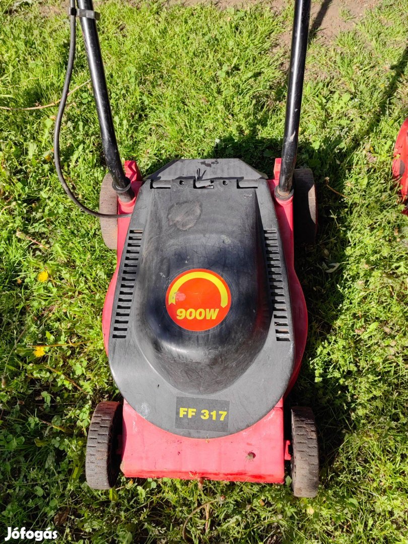Fűnyíró 900W-os elektromos