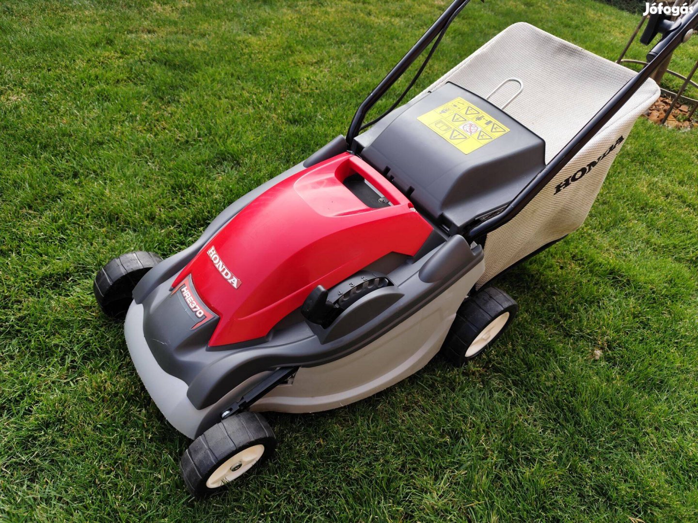 Fűnyíró Honda HRE 370