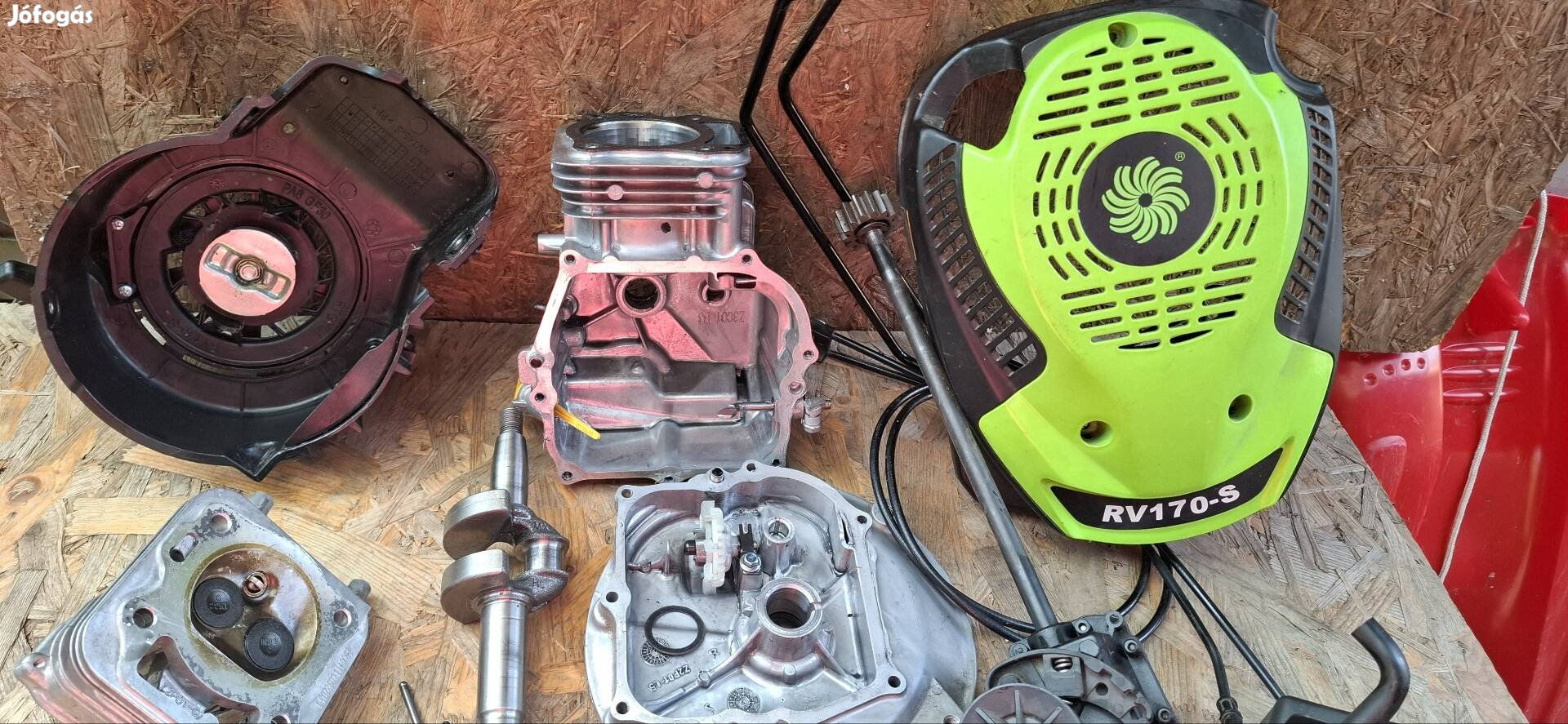 Fűnyiró-Kapálogép-kertigép motor alkatrészek 
