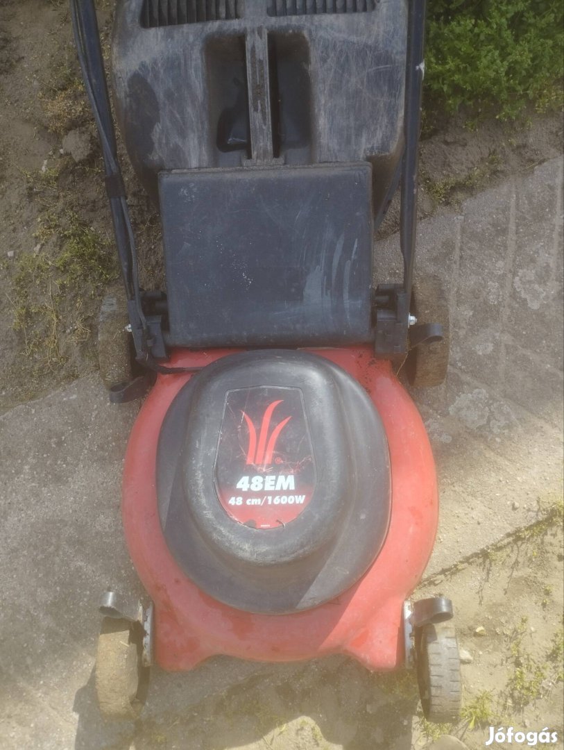 Fűnyíró MTD 1600