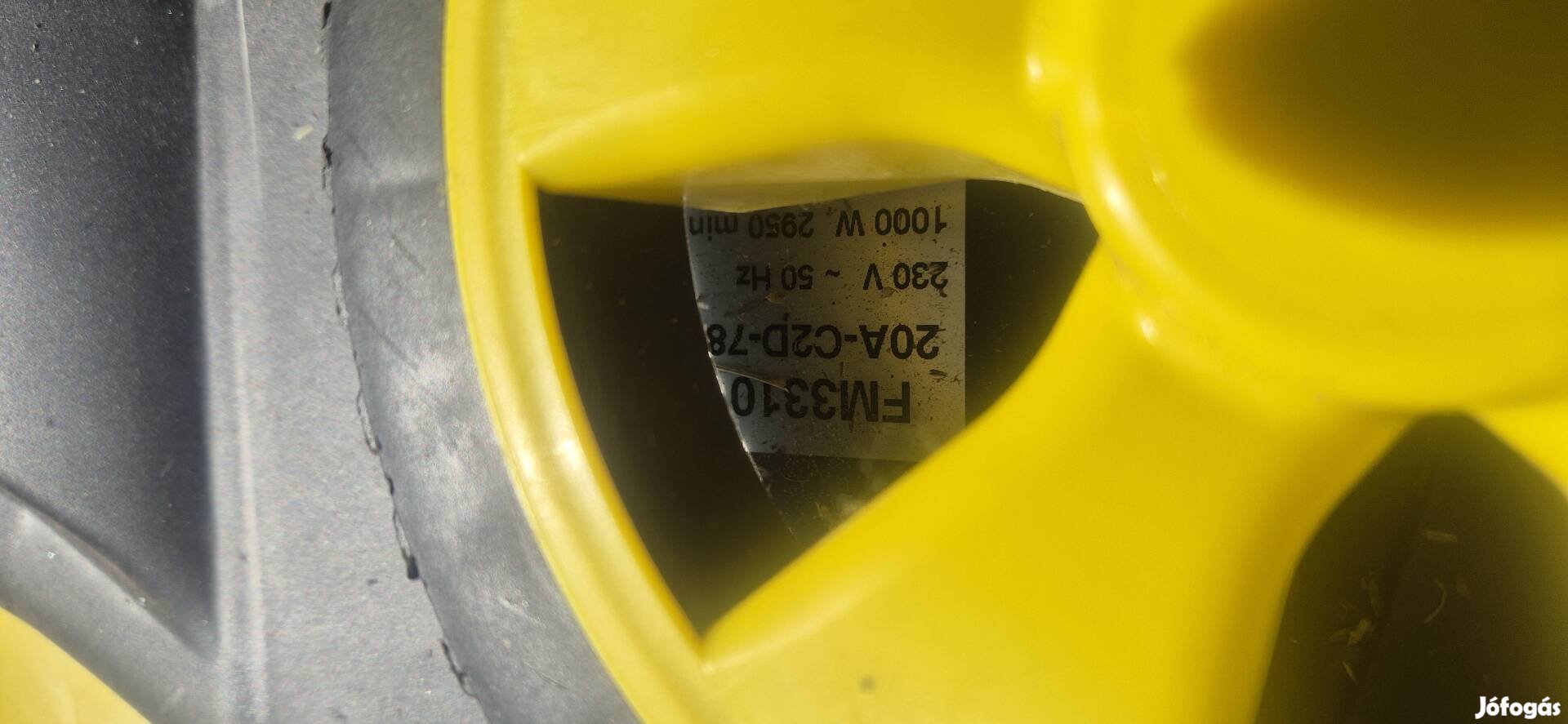 Fűnyíró (villanymotor) 