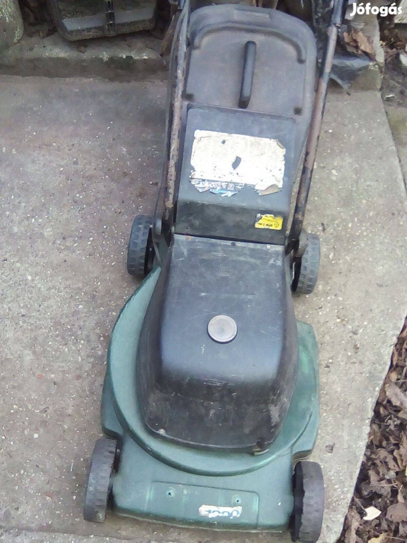 Fűnyíró eladó 1000W,jó kés jó motor