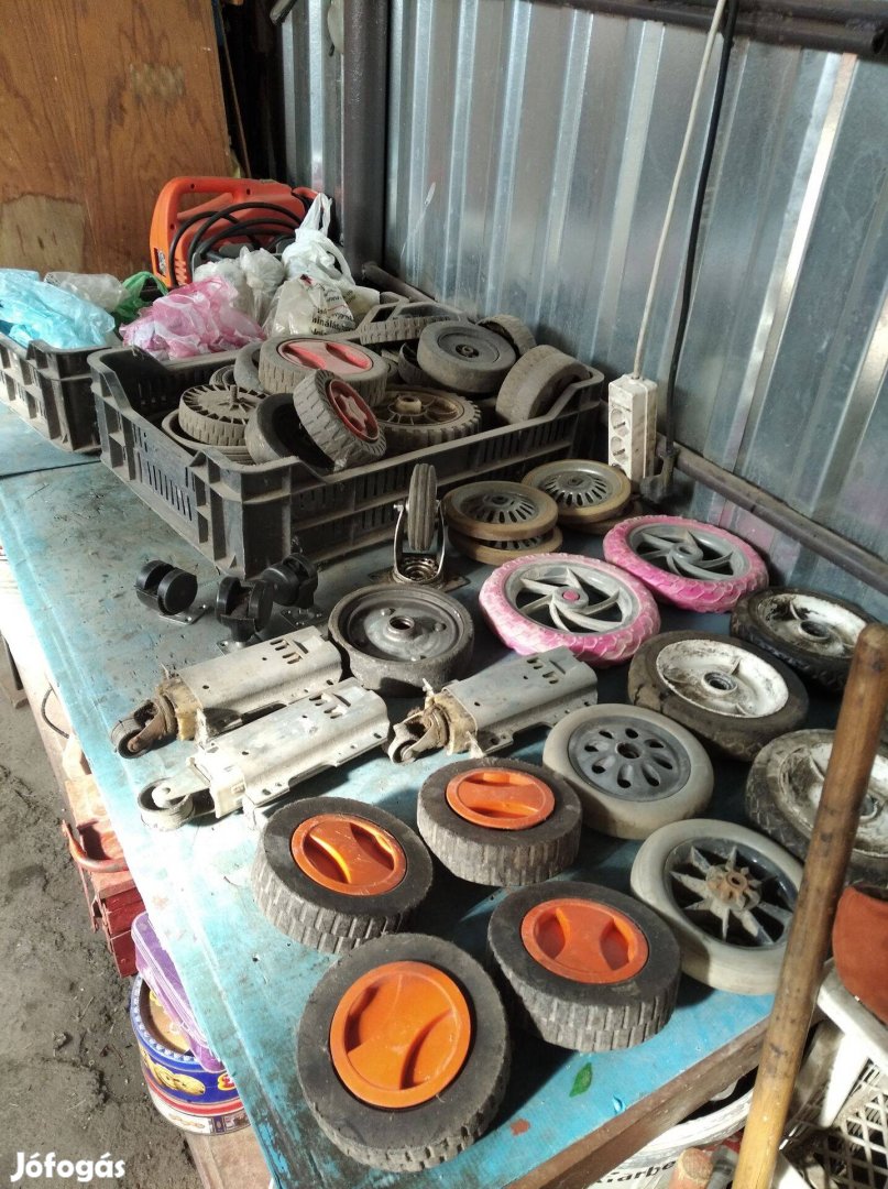 Fűnyiró kerék kűlönböző