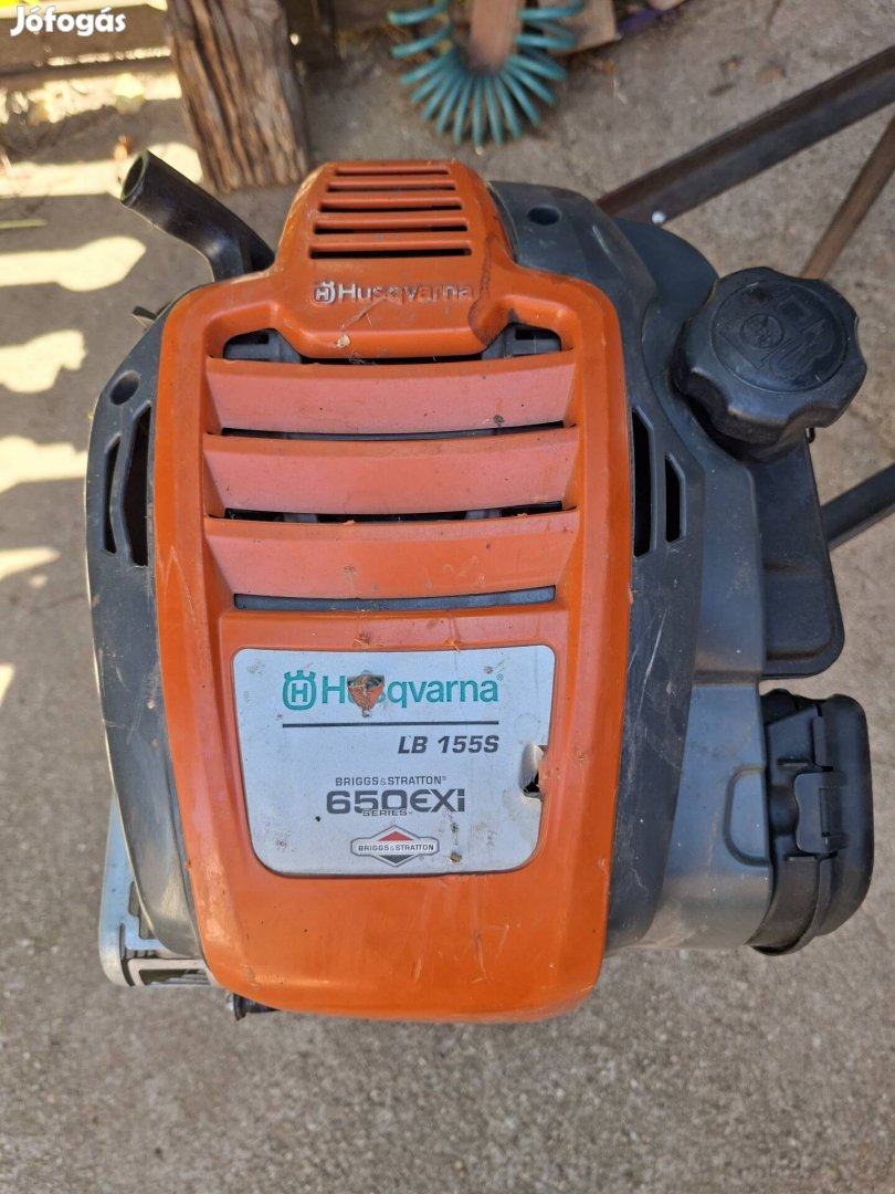 Fűnyíró motor ingyen futár 