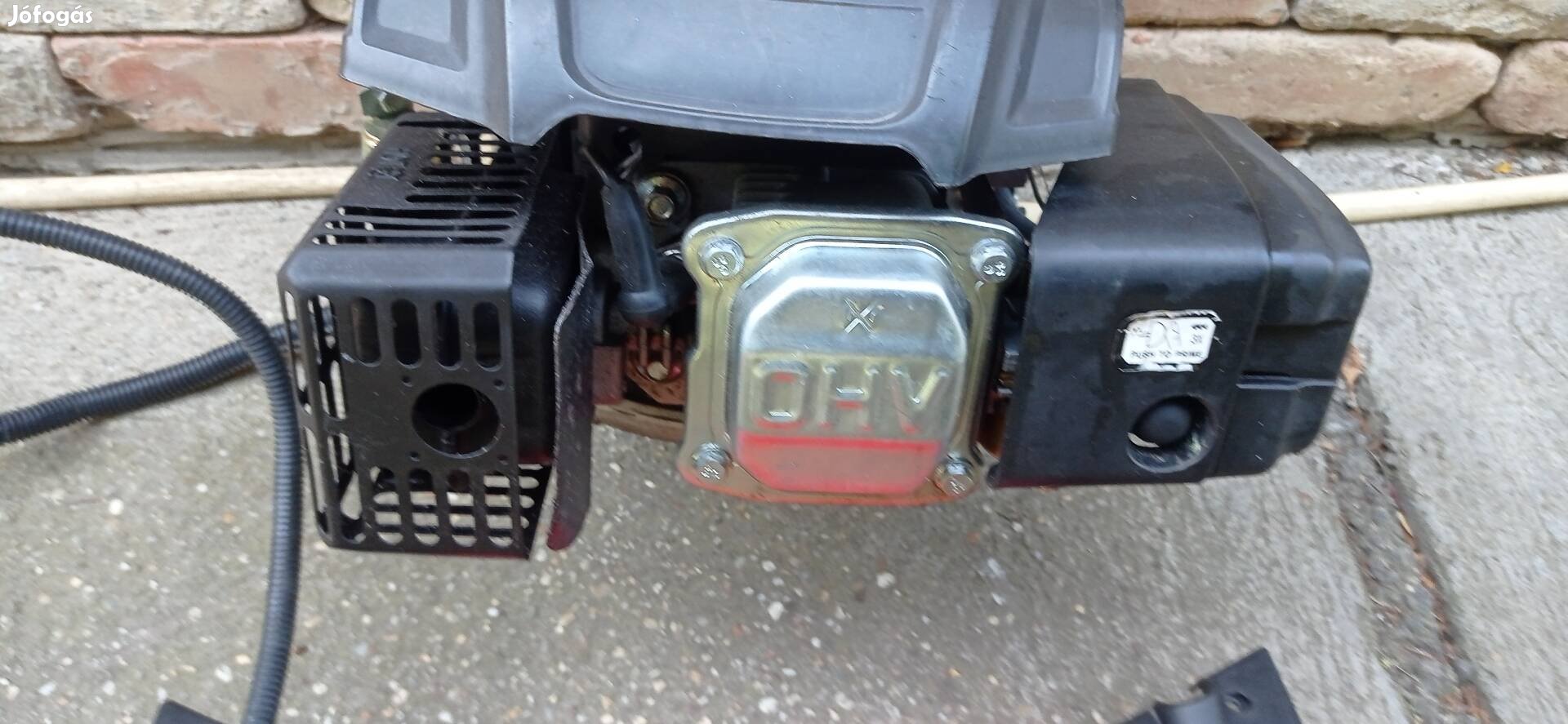 Funyiro motor oninditos.