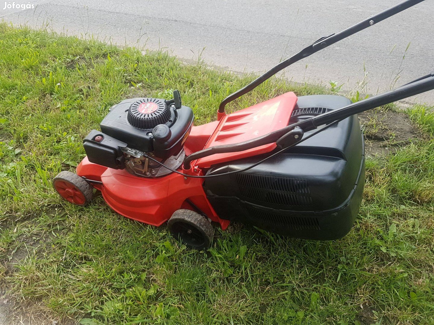 Fűnyíró motoros fűnyíró Hurricane eladó