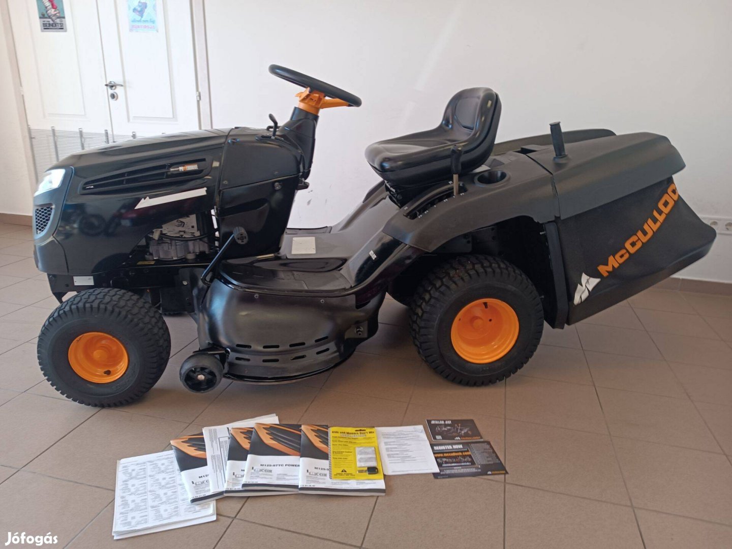 Fűnyíró traktor Fűnyírótraktor Mcculloch