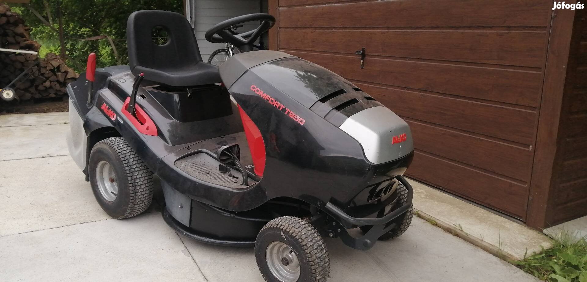 Fűnyíró traktor; Fűnyírótraktor; fűnyiró traktor; fűnyírótraktor