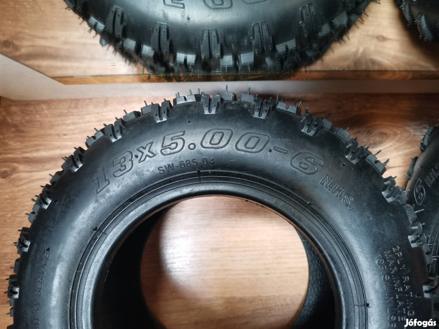 Fűnyíró traktor gumi 4 db eladó 