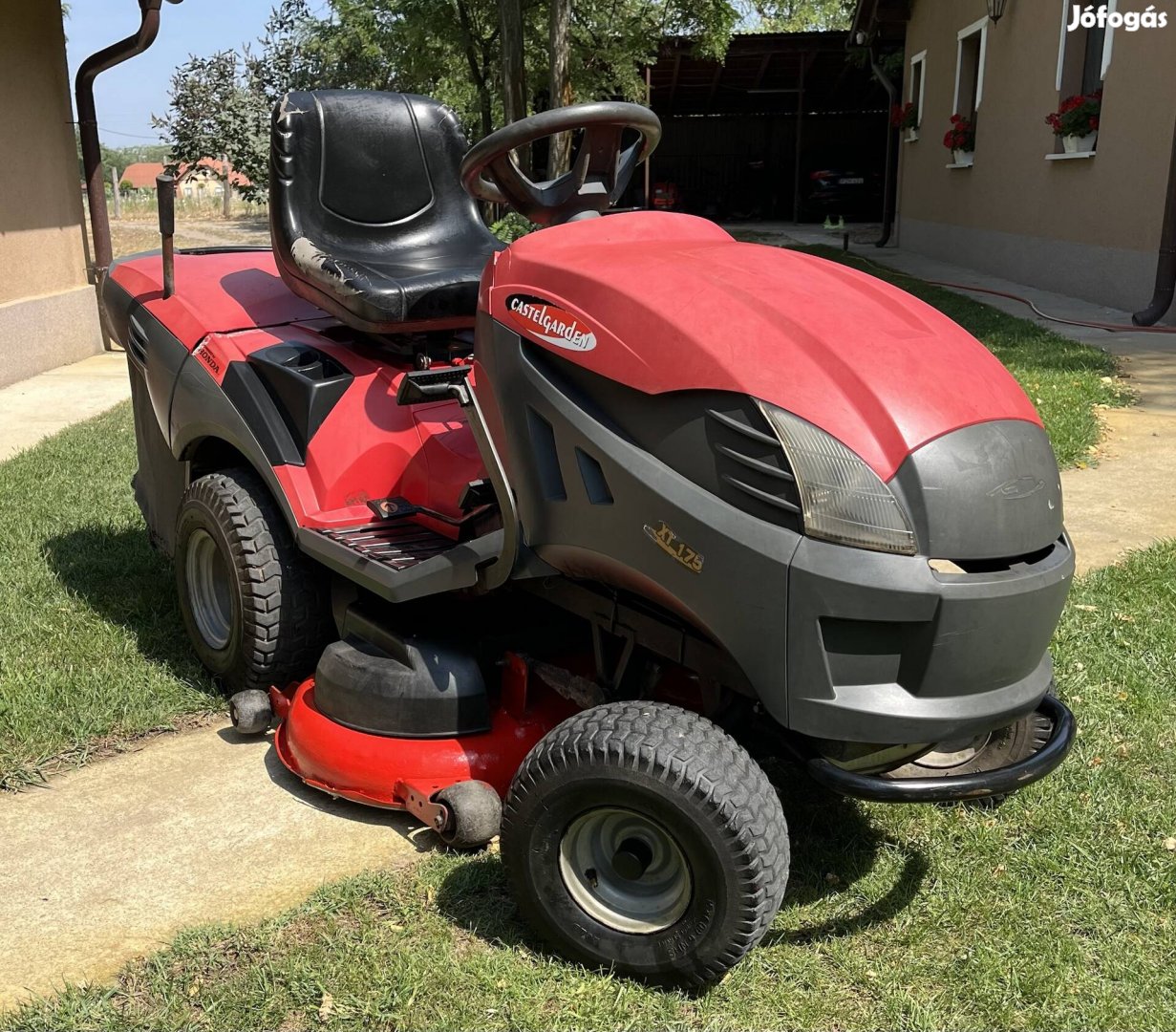 Fűnyírótraktor Fűnyíró traktor Honda motoros