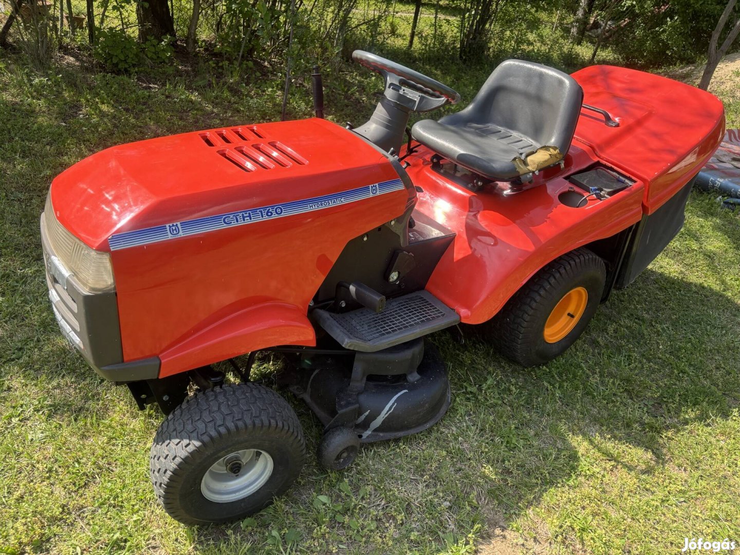 Fűnyírótraktor, benzines fűnyíró traktor eladó