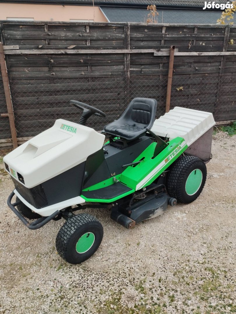 Fünyirotraktor fűnyíró traktor Etesia Kawasaki 